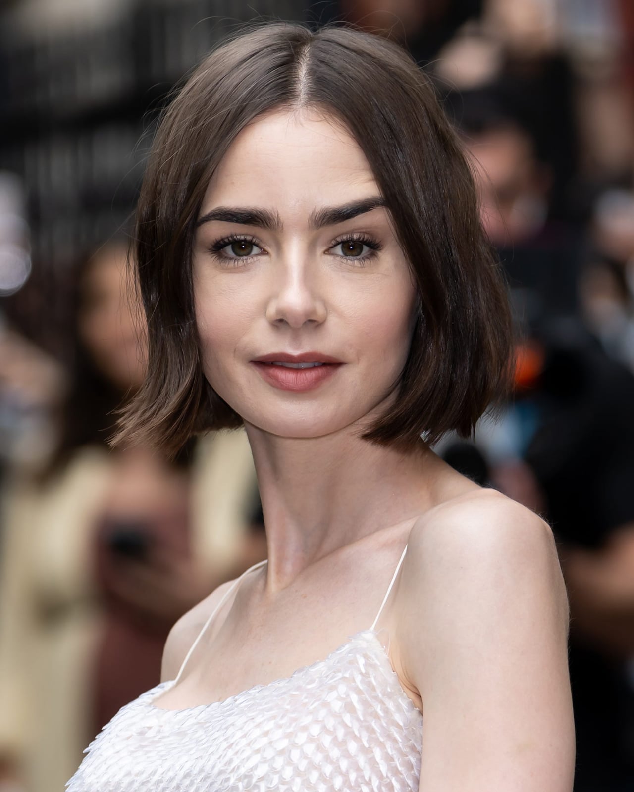 Sleek Medium Brown Collarbone Bob — Bob Hairstyles