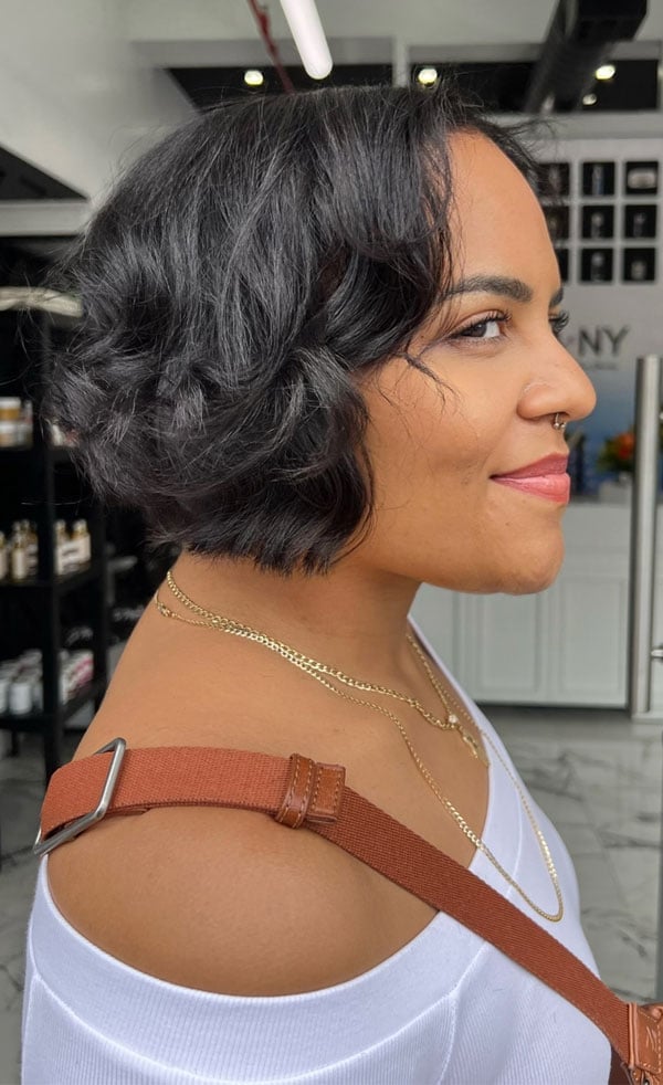 Chin Bob With Wispy Bangs and Soft Waves — Bob Hairstyles
