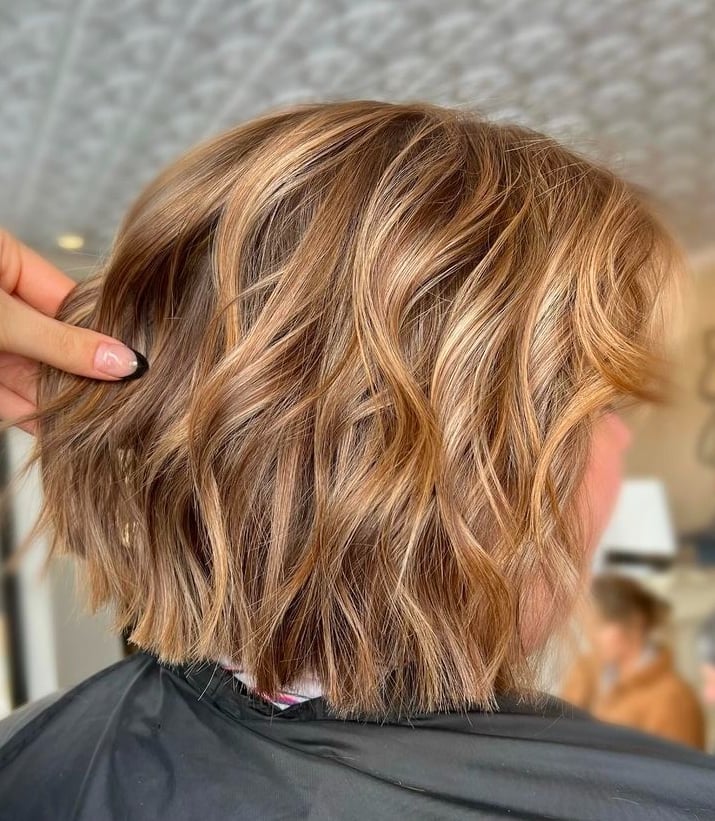 Textured Collarbone Bob With Honey Blonde Highlights — Bob Hairstyles