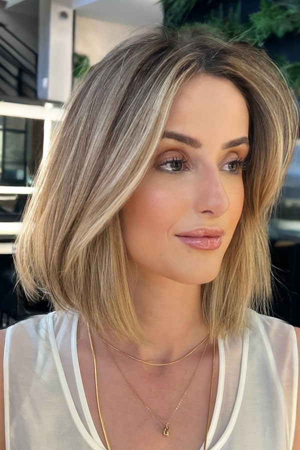 Blonde Layered Bob With Side-Swept Bangs — Bob Hairstyles