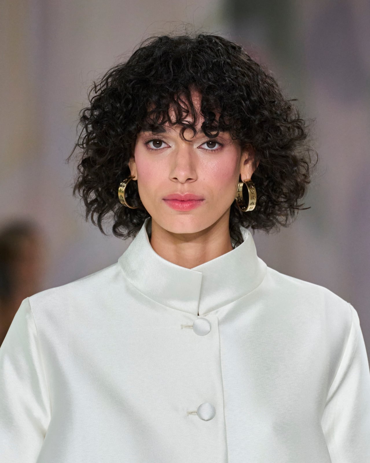 Chin Bob With Soft Waves And Curtain Bangs — Bob with Curls