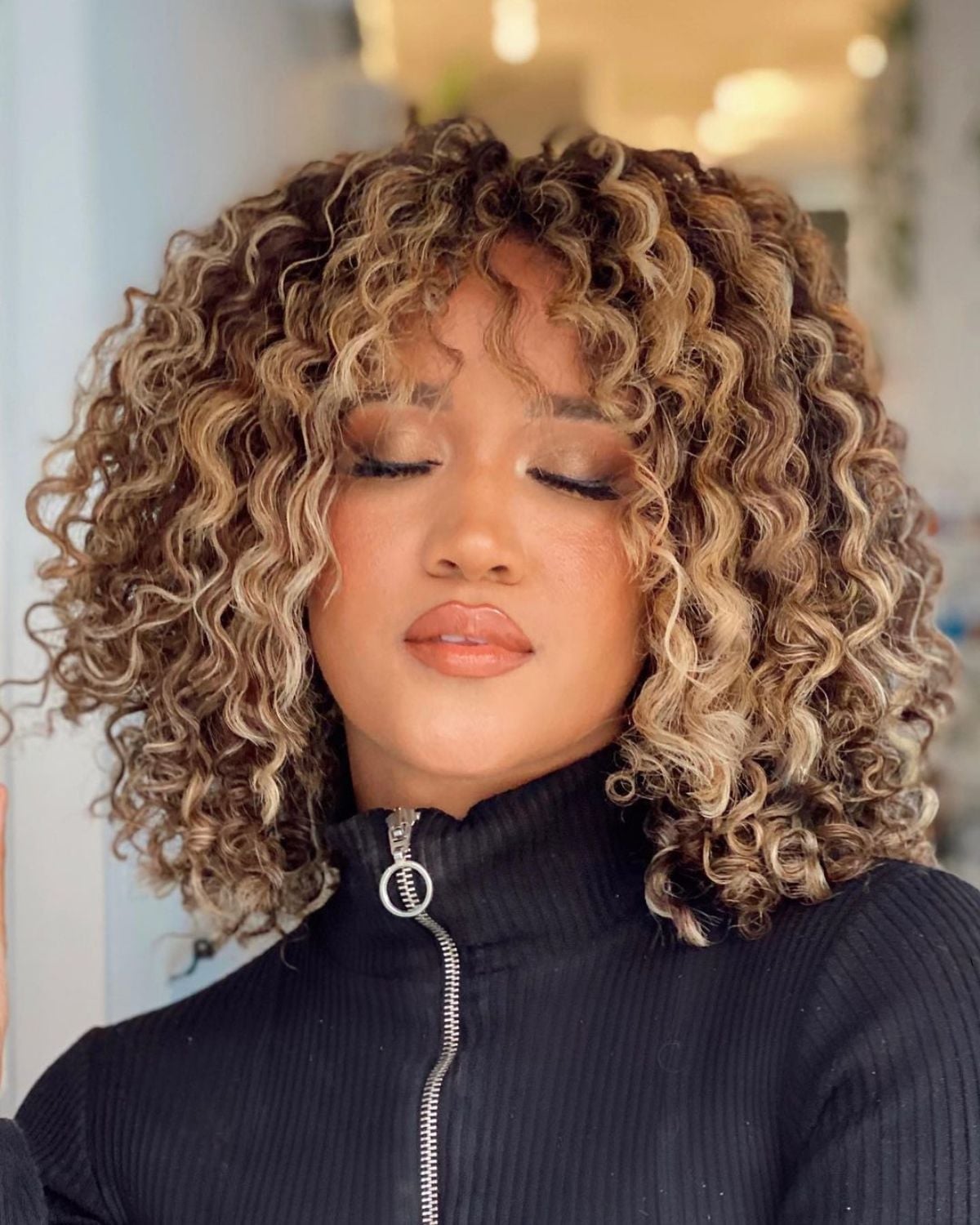 Chin Bob With Short Bangs And Curls — Bob with Curls