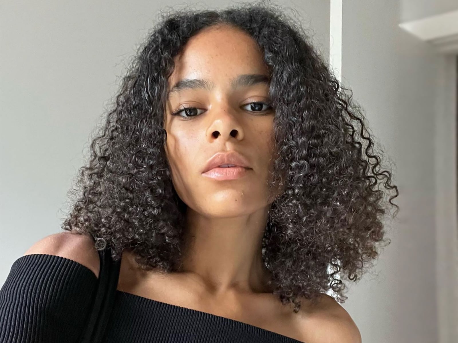 Collarbone Bob With Thick Natural Curls — Bob with Curls
