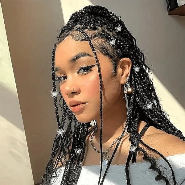 Mid-Back Box Braids With Blonde Color Contrast Mid-Back Box Braids With Blonde Color Contrast — Box Braids Hairstyles