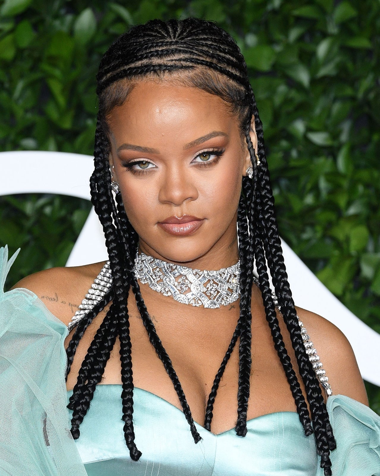 Thick Box Braids With Intricate Scalp Patterns Thick Box Braids With Intricate Scalp Patterns — Braiding Hair