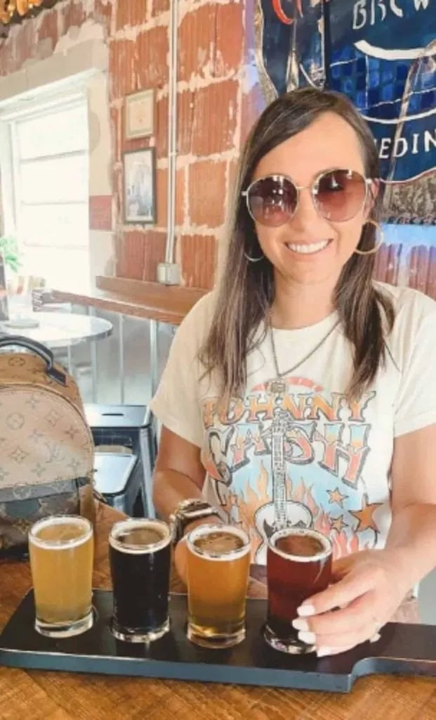Cream Graphic T-Shirt with Vintage Print — Brewery Outfits
