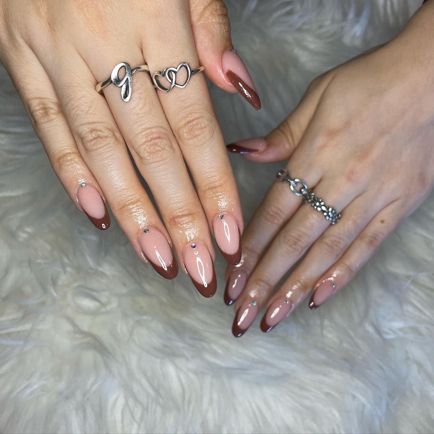 Nude Almond Nails with Clean Dark Brown French Nude Almond Nails with Clean Dark Brown French — Brown Almond Nails