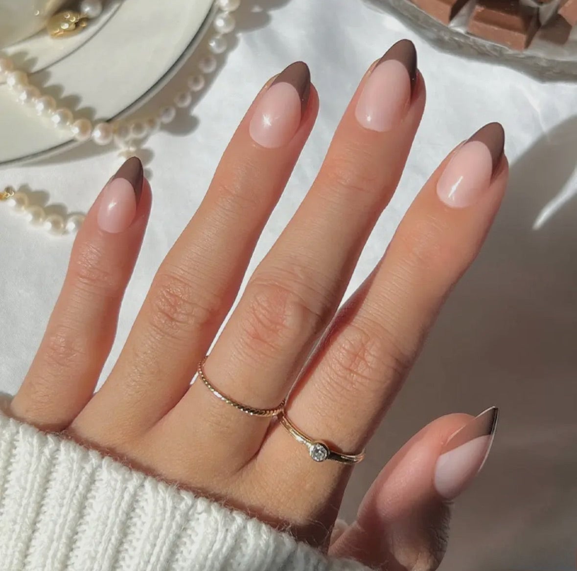 Short Almond Nails with Dark Brown French Tips Short Almond Nails with Dark Brown French Tips — Brown Almond Nails