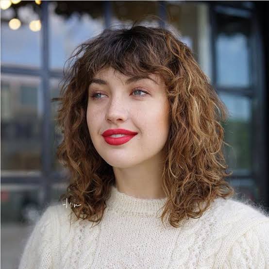 Shoulder Length Wavy Shag With Bangs — Brown Curly Hair