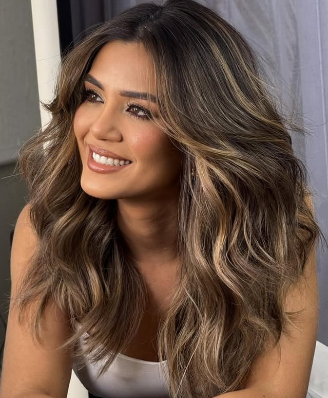 Dark Brown Collarbone Length With Lighter Brown Highlights