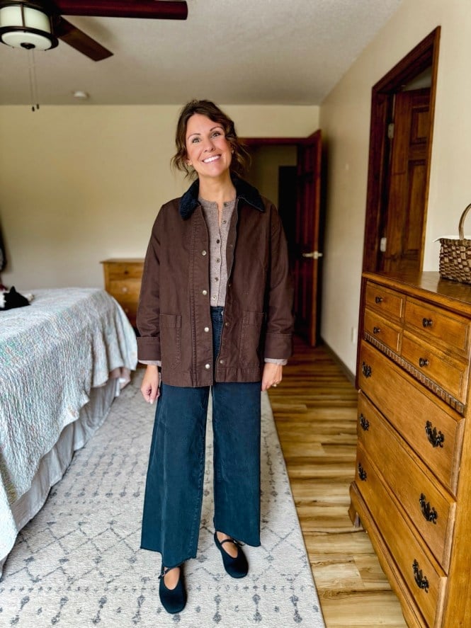 Brown Corduroy Jacket with Beige Cardigan and Wide-Leg, Close-Up Take Brown Corduroy Jacket with Beige Cardigan and Wide-Leg, Close-Up Take — Brown Jacket Outfit
