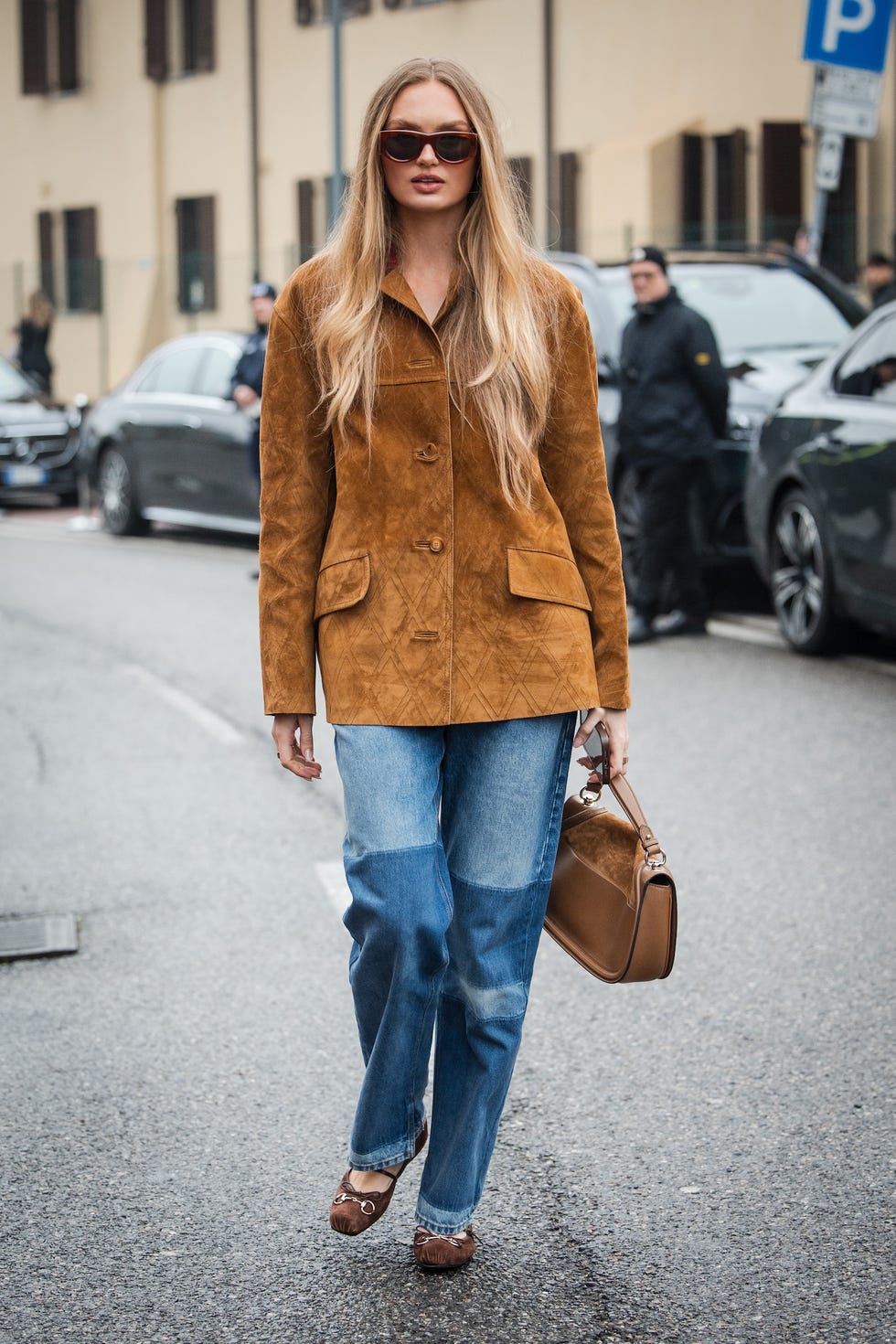 Brown Suede Jacket with Patchwork Denim Jeans Brown Suede Jacket with Patchwork Denim Jeans — Brown Jacket Outfit