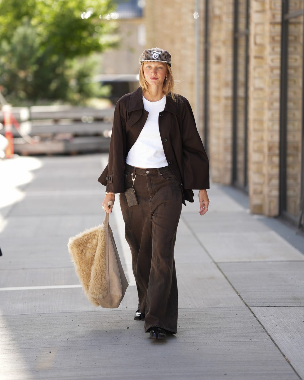 Brown Jeans with a Distressed Leather Blazer — Brown Jeans Outfits