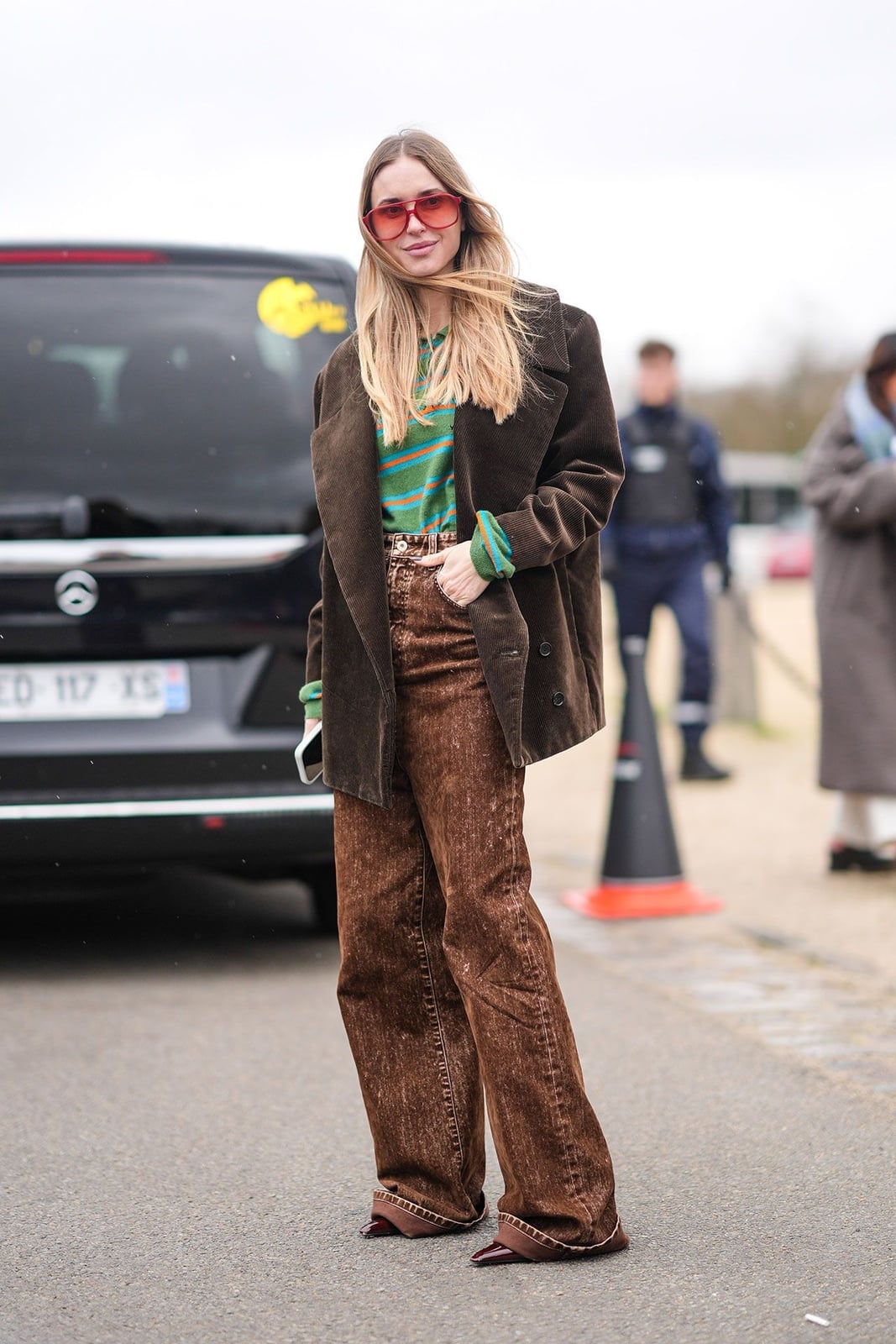Acid Wash Brown Jeans with a Green Striped Shirt and Corduroy Blazer — Brown Jeans Outfits
