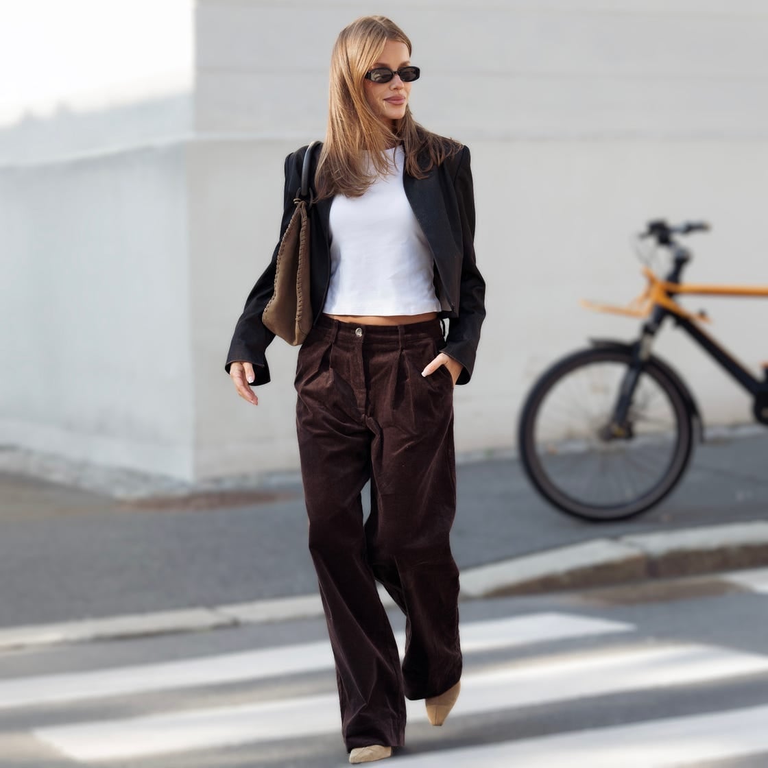 Wide Leg Brown Jeans with a Striped T-Shirt — Brown Jeans Outfits