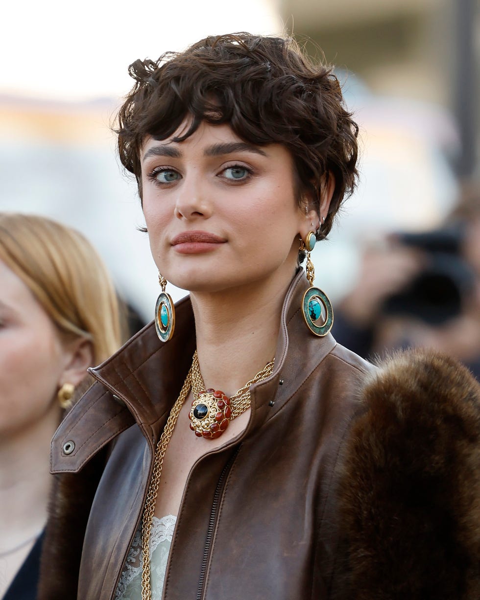 Textured Layered Pixie Ear Length — Brown Pixie