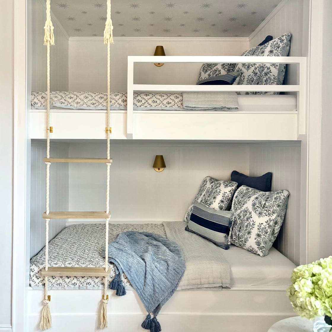 Modern Bunk Bed Nook with Rope Ladder and Tassels Modern Bunk Bed Nook with Rope Ladder and Tassels — Bunk Bed Ideas