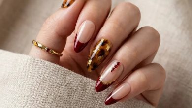 Burgundy Tortoise Shell French Tip Press-On Nails | Mophonic