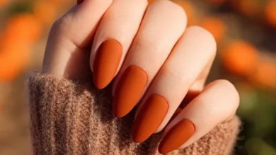 Autumn Nails That Wrap Your Hands In Cozy Color - Insider Mama
