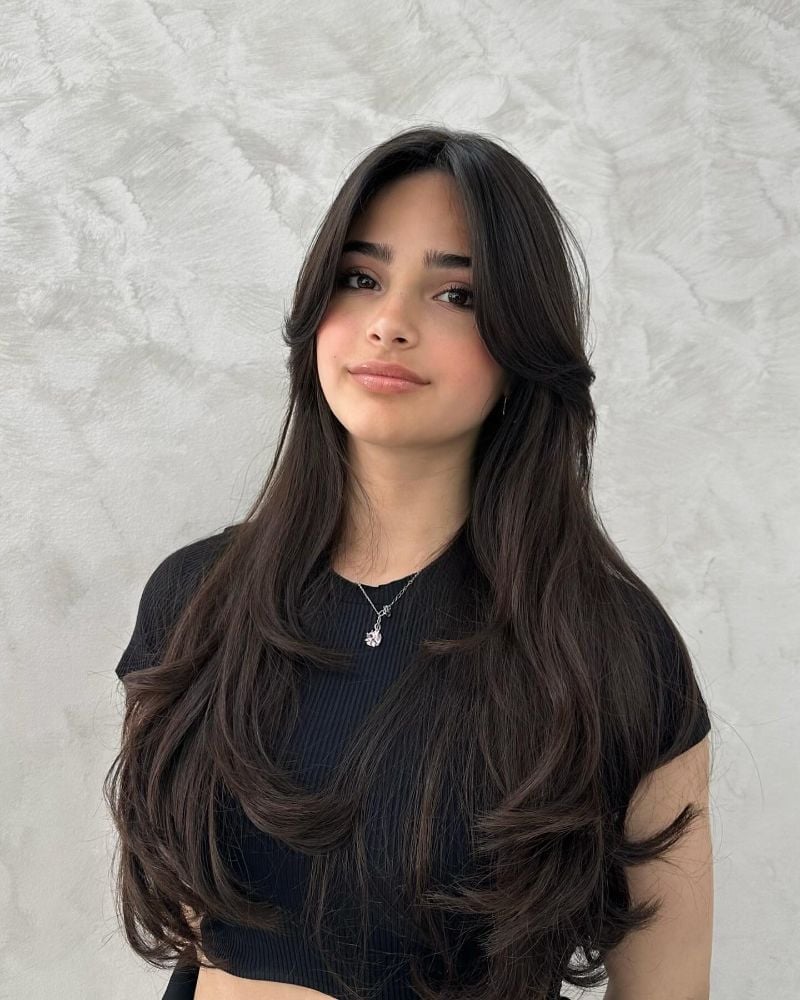 Solid Dark Brown Butterfly Cut With Voluminous Blowout Solid Dark Brown Butterfly Cut With Voluminous Blowout — Butterfly Haircut