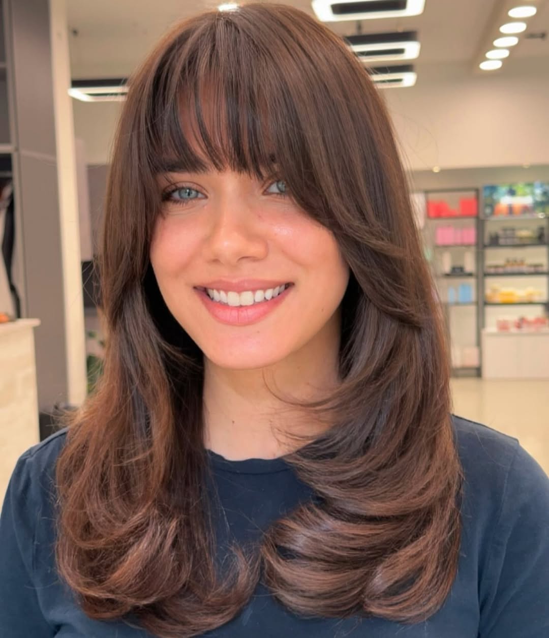 Medium Brown Butterfly Cut With Long Layers And Soft Waves Medium Brown Butterfly Cut With Long Layers And Soft Waves — Butterfly Haircut