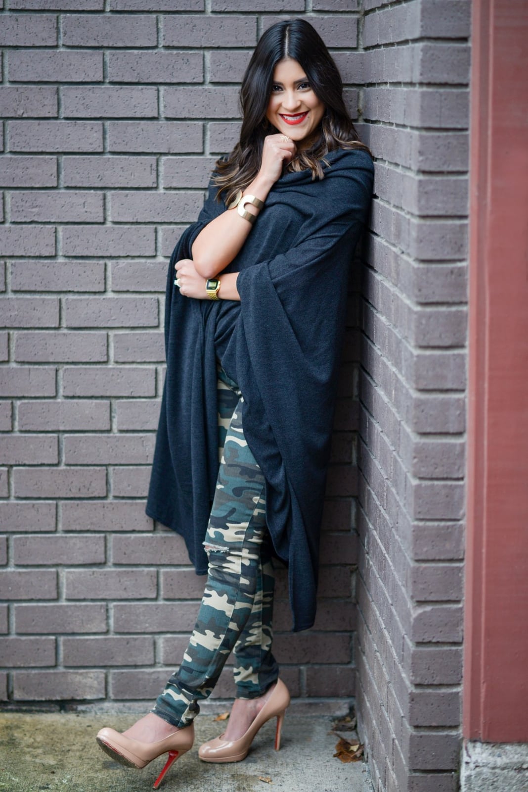 Camo Skinny Pants With Oversized Poncho Camo Skinny Pants With Oversized Poncho — Camo Outfits