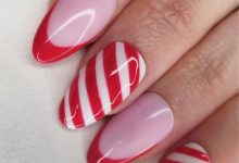 100+ Red Christmas Nails for a Festive Winter Look