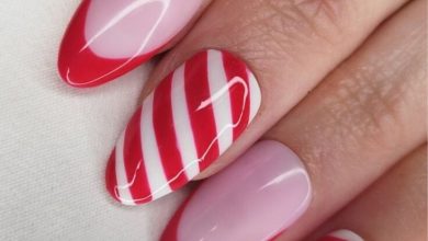 100+ Red Christmas Nails for a Festive Winter Look