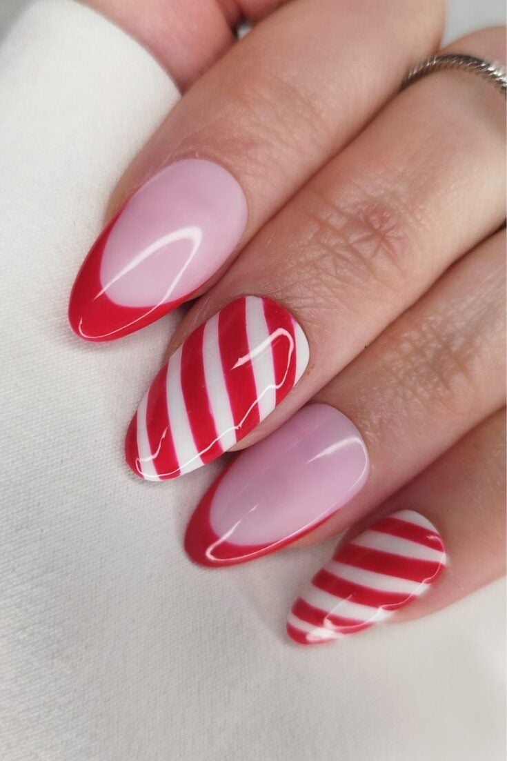 Medium Almond Candy Cane French Nails Medium Almond Candy Cane French Nails — Candy Cane Nails
