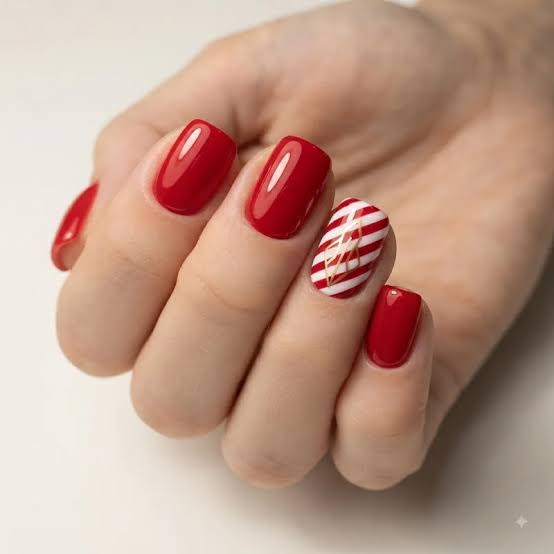 Solid Red Short Square Accent Stripe Nails Solid Red Short Square Accent Stripe Nails — Candy Cane Nails
