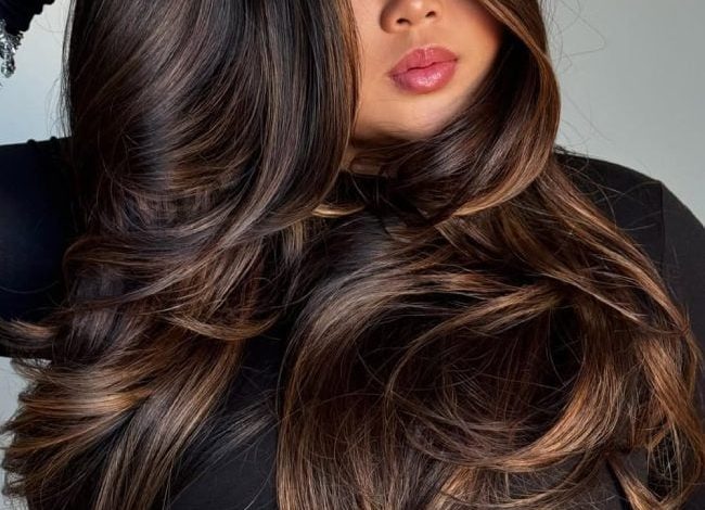 Autumn Hair Colour : Chocolate Caramel Balayage with Face-Framing Highlights