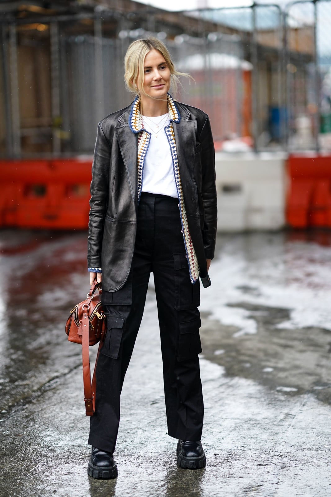 Black Straight-Leg Cargo Trousers with Leather Blazer and Platform Black Straight-Leg Cargo Trousers with Leather Blazer and Platform — Cargo Pants Outfits