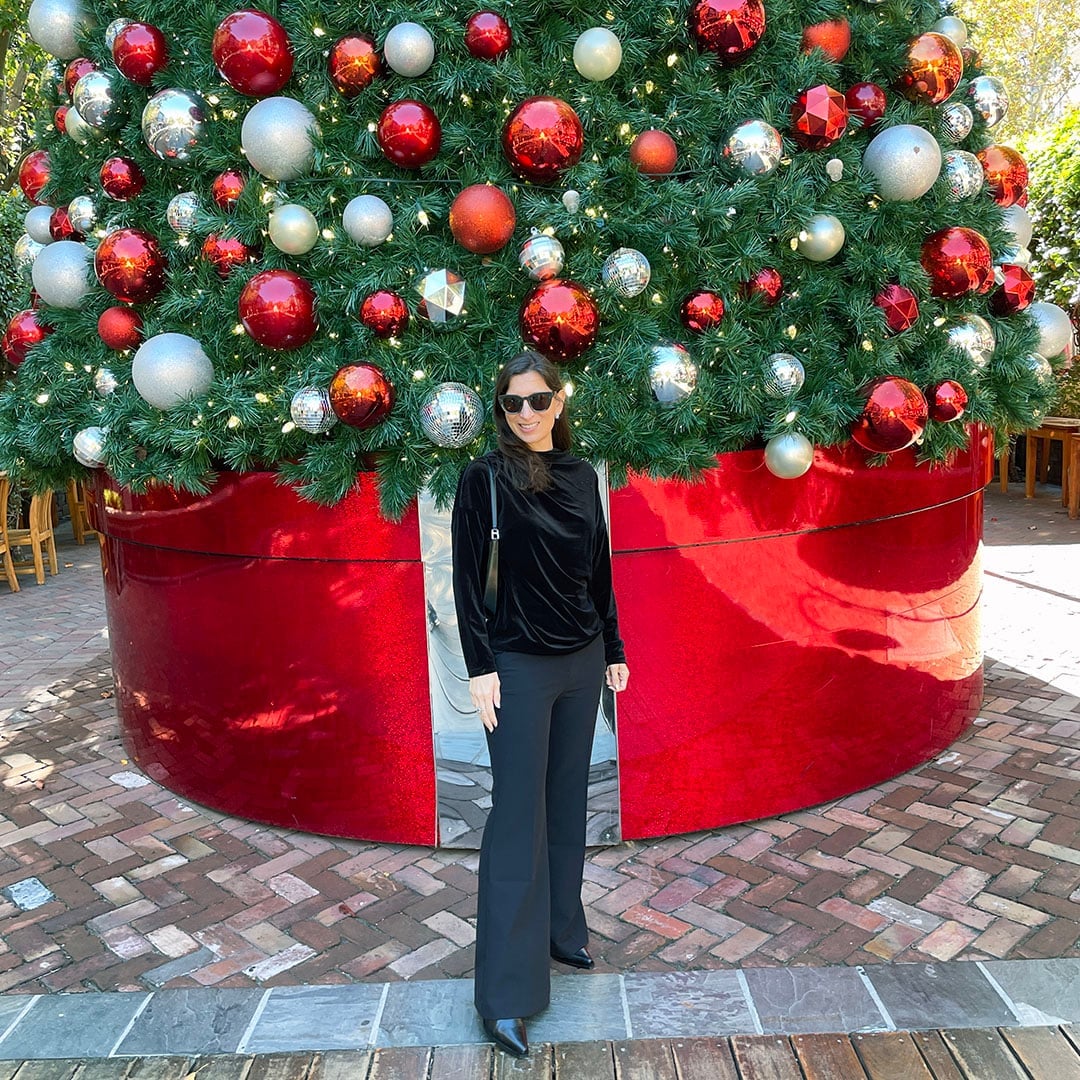 Black Velvet Top With Wide-Leg Pants — Casual Christmas Outfits
