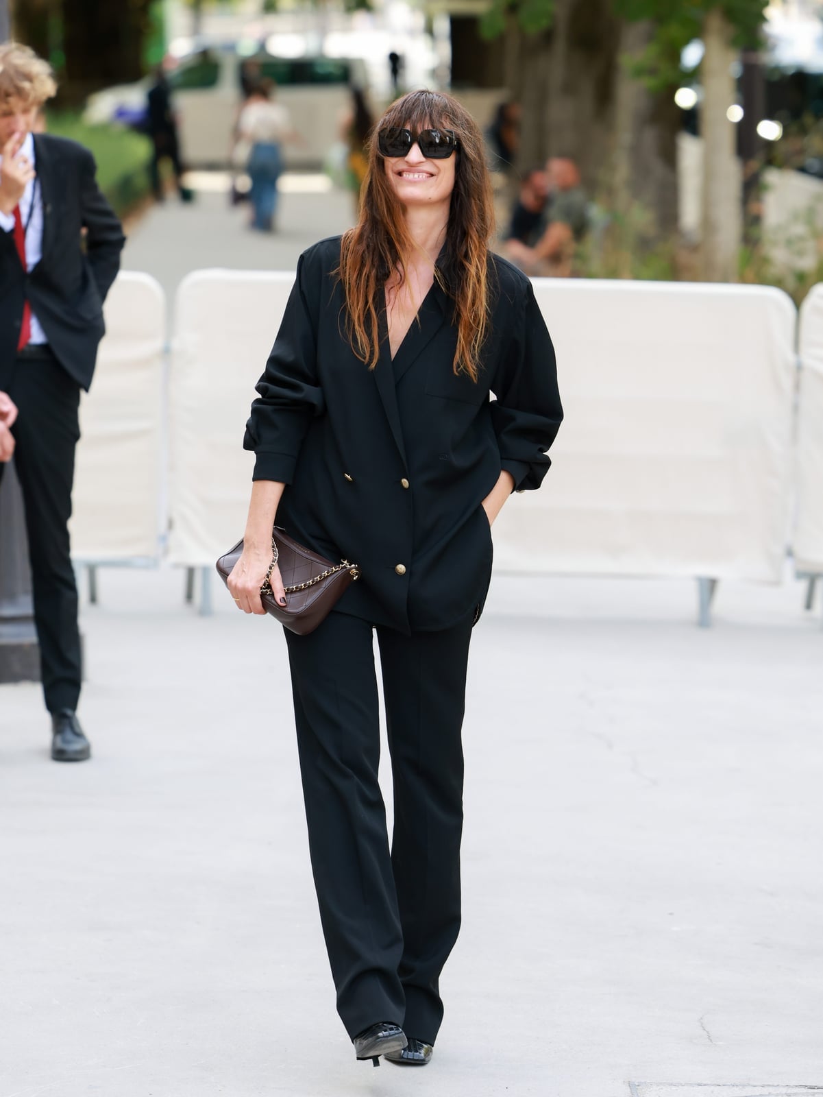 Oversized Black Blazer and Relaxed Trousers — Casual Church Outfit
