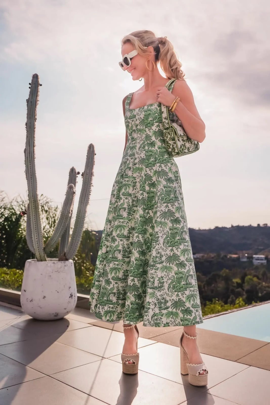 Tropical Print Midi Dress With Square Neckline Tropical Print Midi Dress With Square Neckline — Casual Dresses Outfits