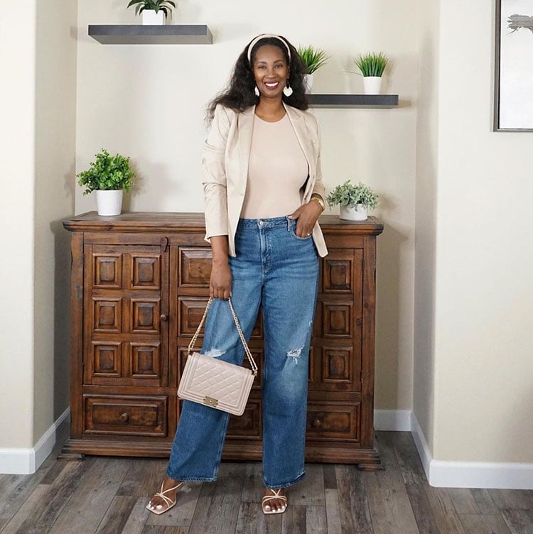 Beige Blazer with Distressed Jeans and Sandals — Casual Party Outfit