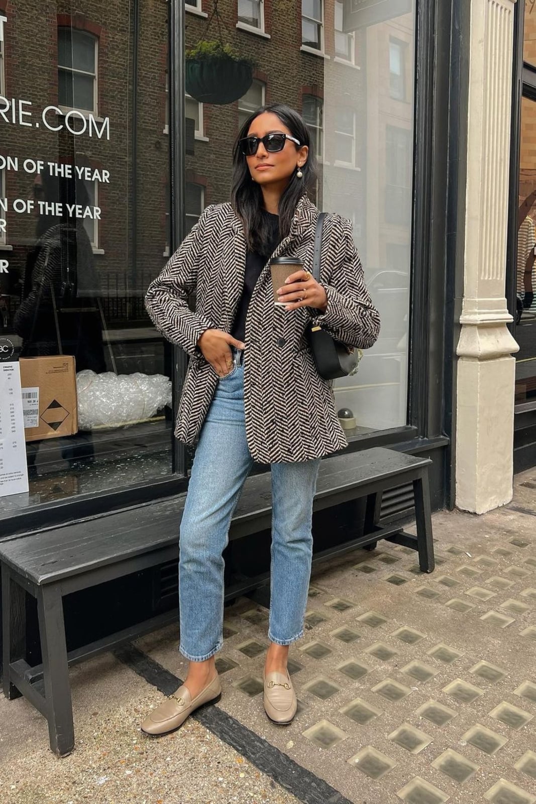 Herringbone Blazer Over Black T-Shirt and Jeans Herringbone Blazer Over Black T-Shirt and Jeans — Casual Work Outfits