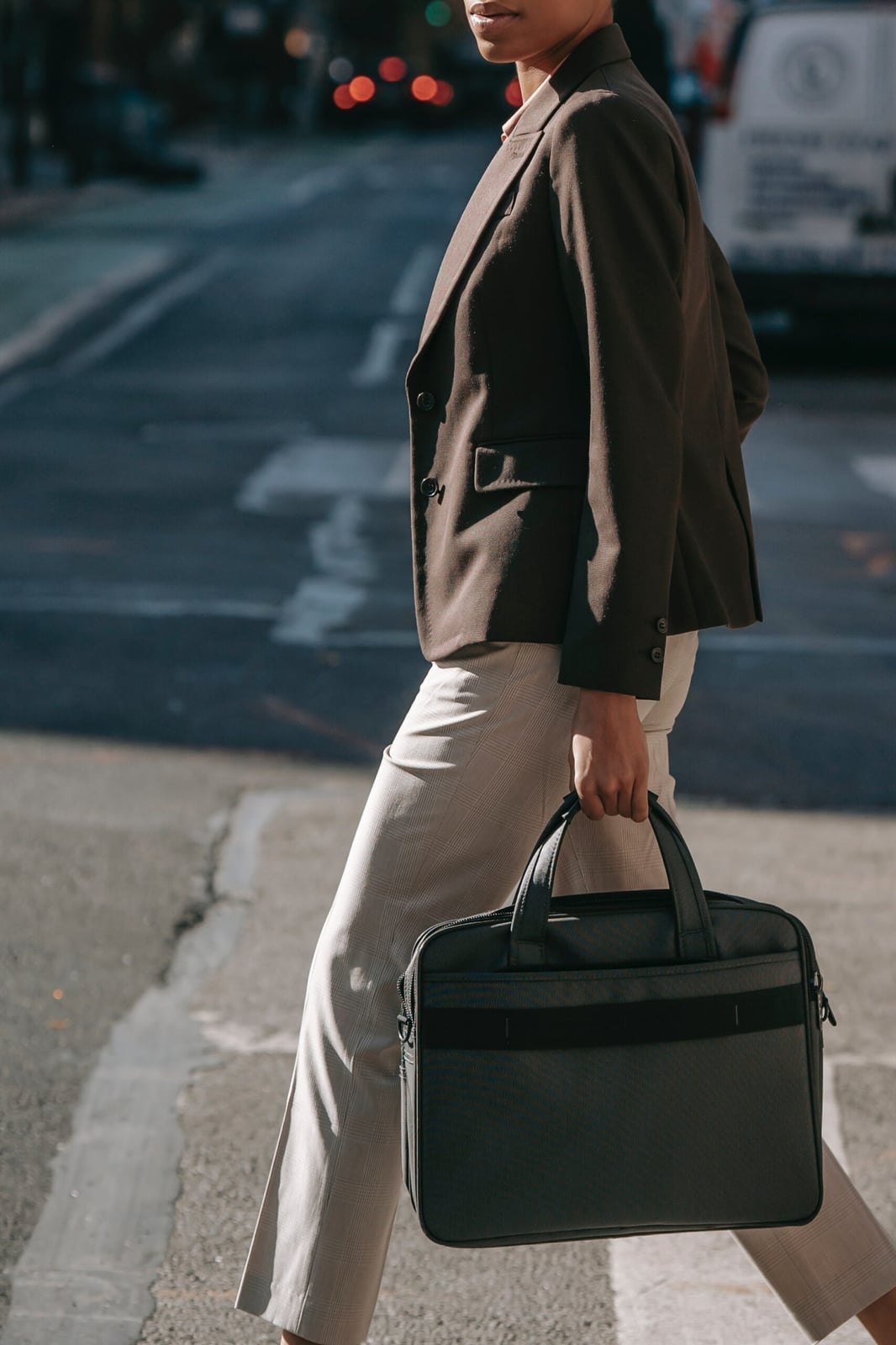 Brown Double-Breasted Blazer with Beige Trousers Brown Double-Breasted Blazer with Beige Trousers — Casual Work Outfits