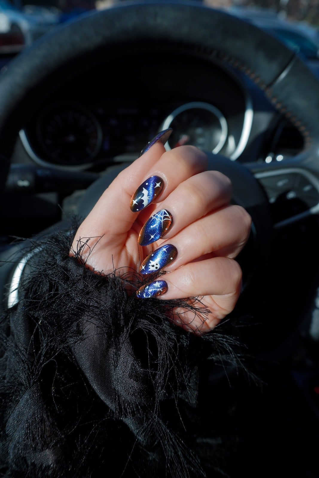 Long Almond Deep Blue Cat Eye Halloween Long Almond Deep Blue Cat Eye Halloween — Cat Eye Nail Art