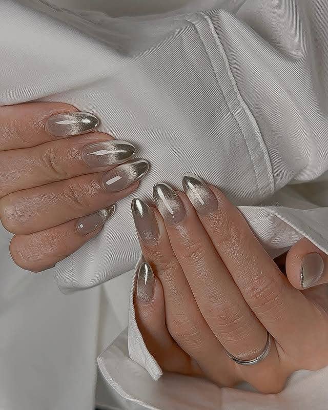 Medium Almond Neutral Gray Brown Cat Eye Medium Almond Neutral Gray Brown Cat Eye — Cat Eye Nail Art