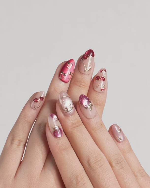Short Almond Pink Red Ombre Cat Eye Cherries Short Almond Pink Red Ombre Cat Eye Cherries — Cat Eye Nail Art