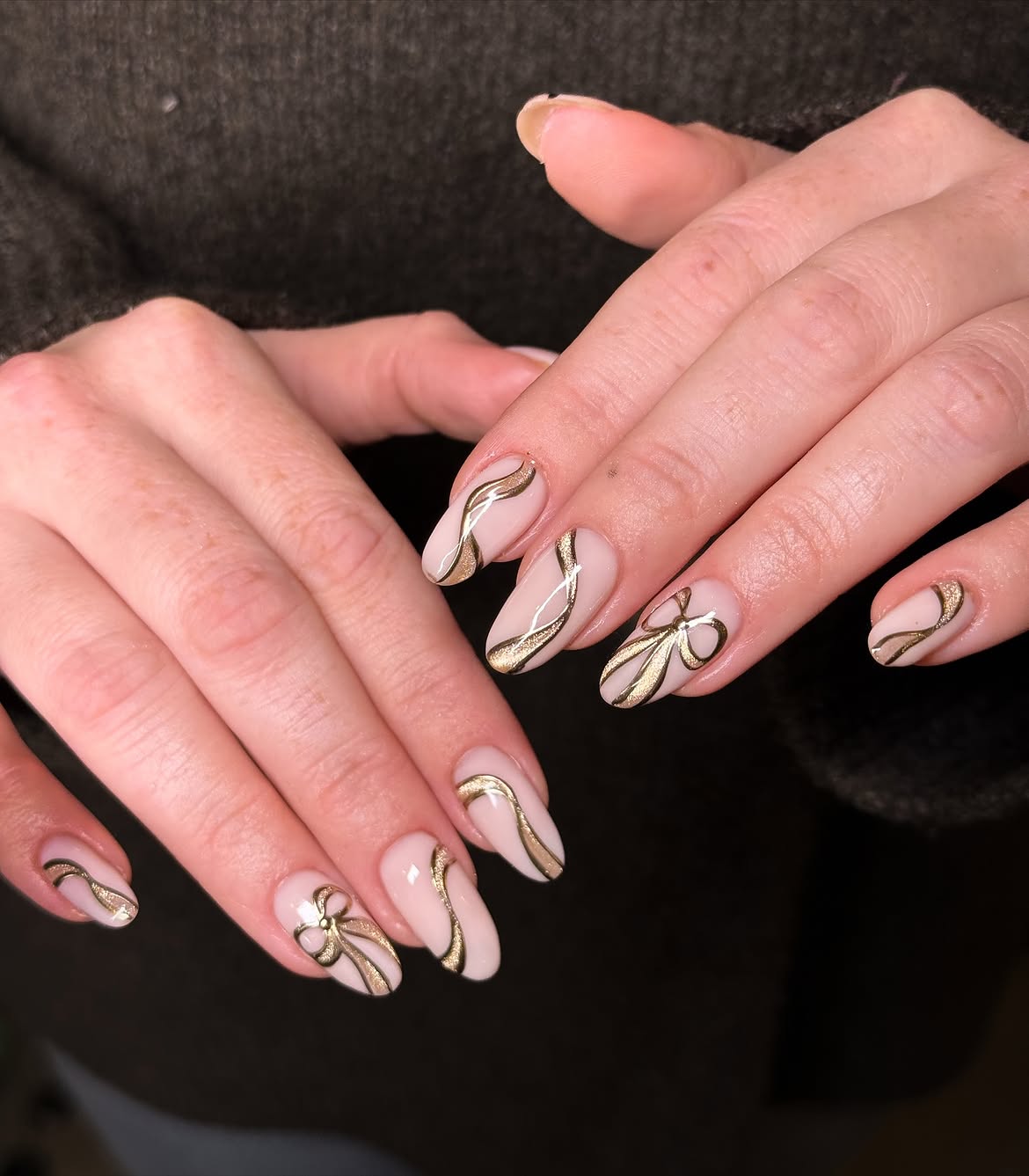 Champagne Gold Swirl Almond Nails
