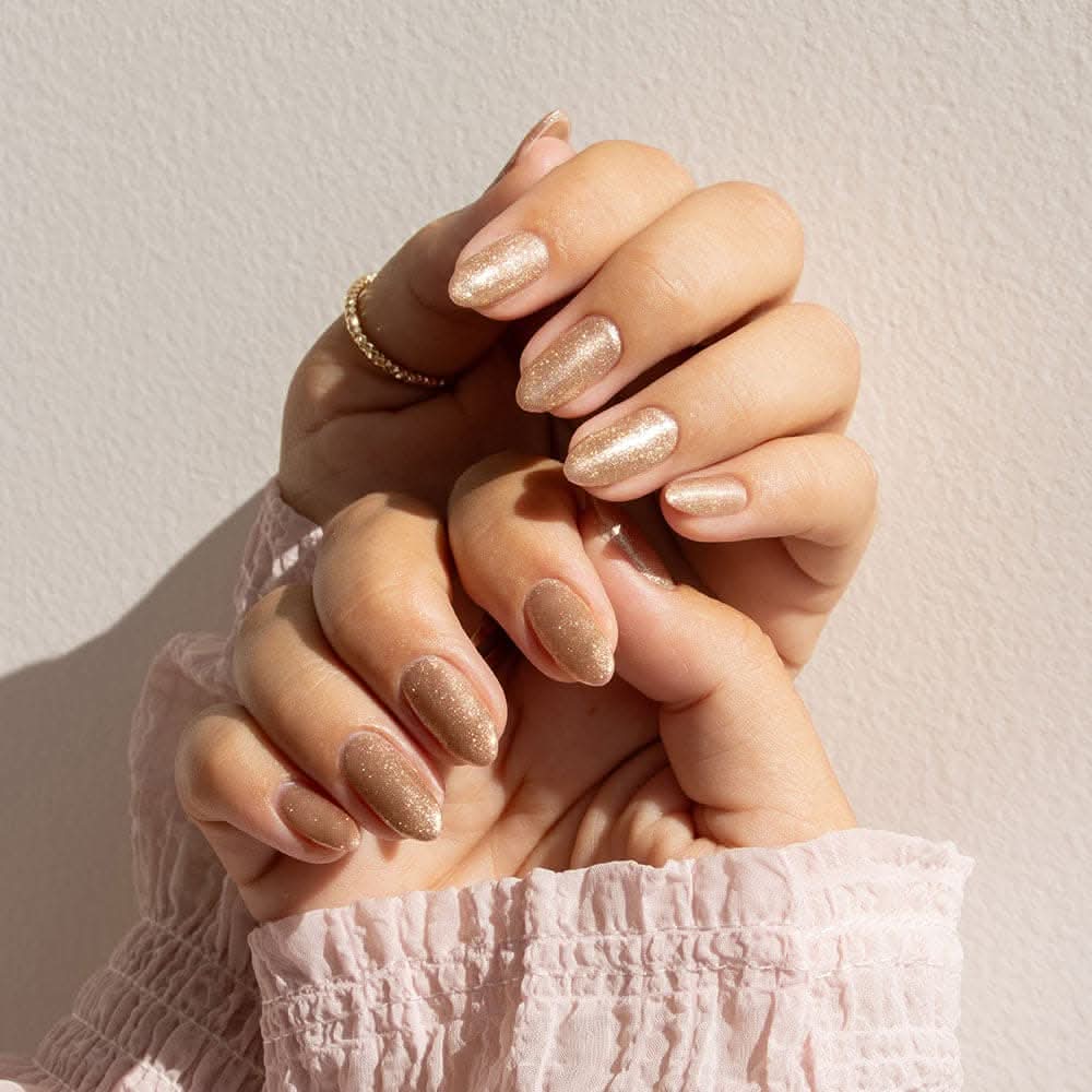 Golden Beige Glitter Oval Nails Golden Beige Glitter Oval Nails — Champagne Nails