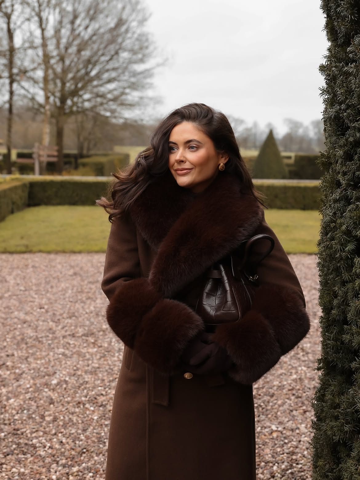 Chic Chocolate Fur-Trimmed Wool Coat Outfit