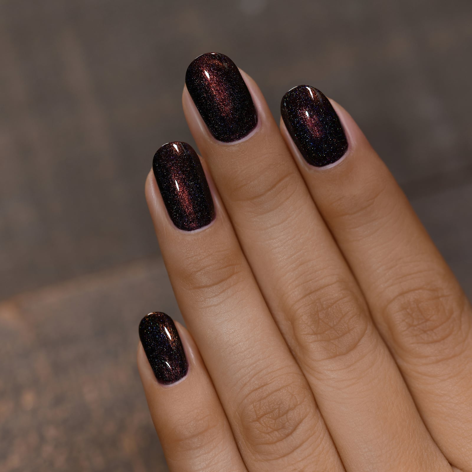 Holographic Shimmer Dark Brown Short Oval Holographic Shimmer Dark Brown Short Oval — Chocolate Nails