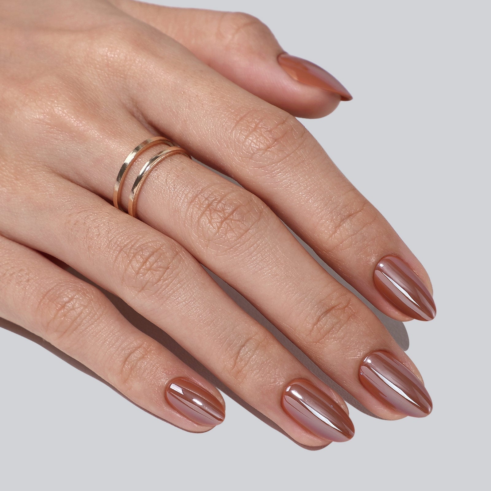 Mirror Glaze Chocolate Chrome Almond Nails Mirror Glaze Chocolate Chrome Almond Nails — Chocolate Nails