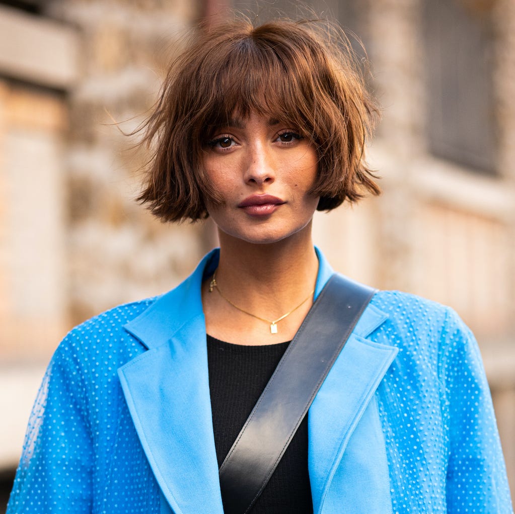 Medium Brown Choppy Bob With Blunt Bangs Medium Brown Choppy Bob With Blunt Bangs — Choppy Bob Hairstyles