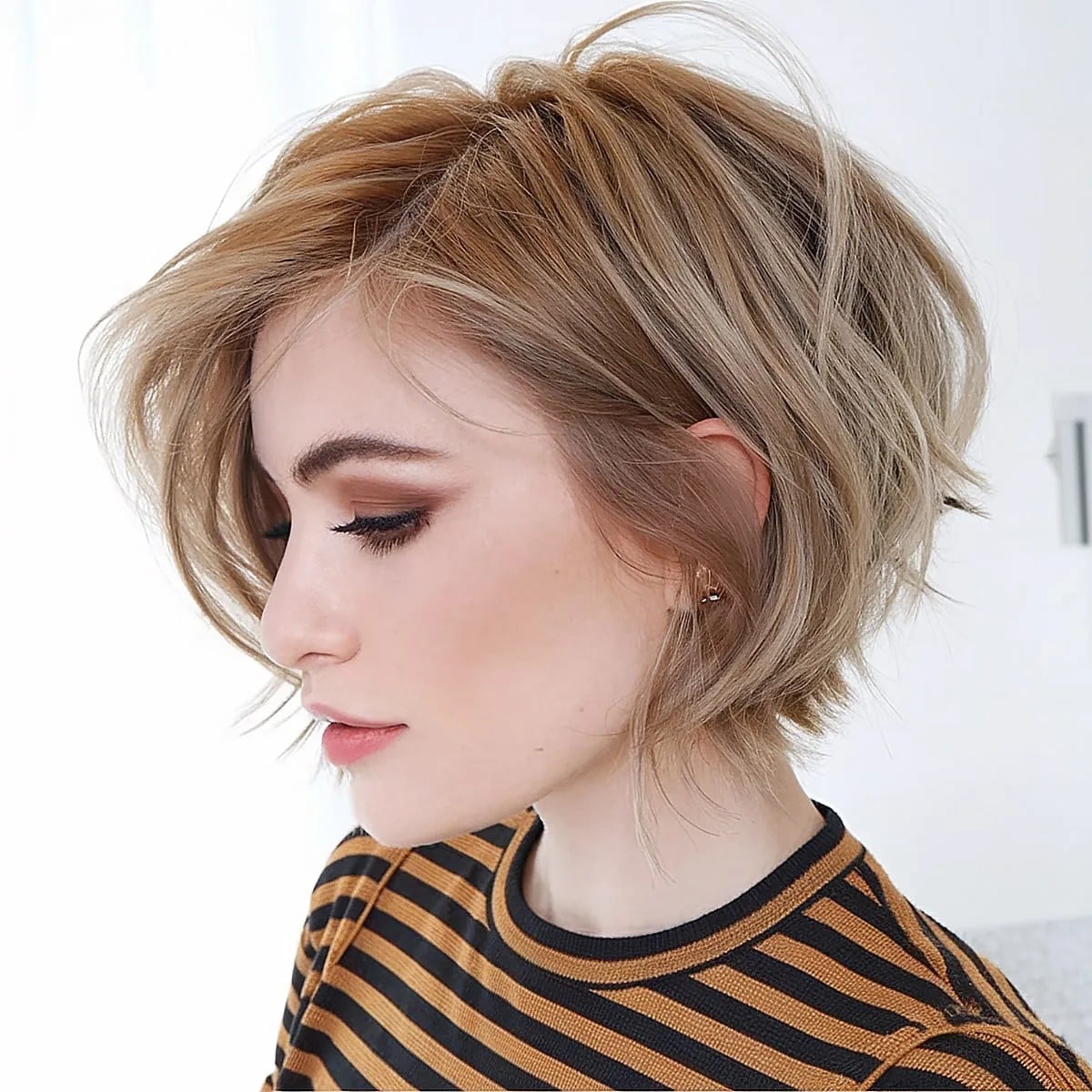 Chin Length Layered Dark Blonde Bob Chin Length Layered Dark Blonde Bob — Choppy Bob Hairstyles