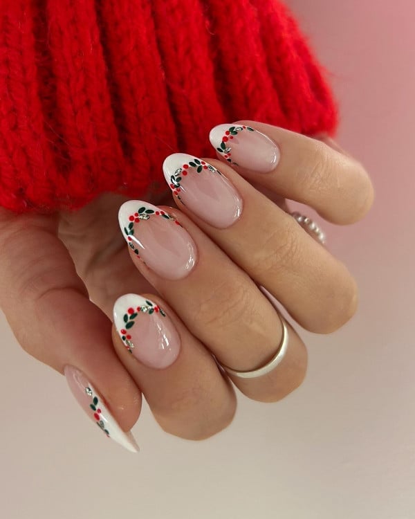 Medium Almond Holly Garland French Tips — Christmas French Tips