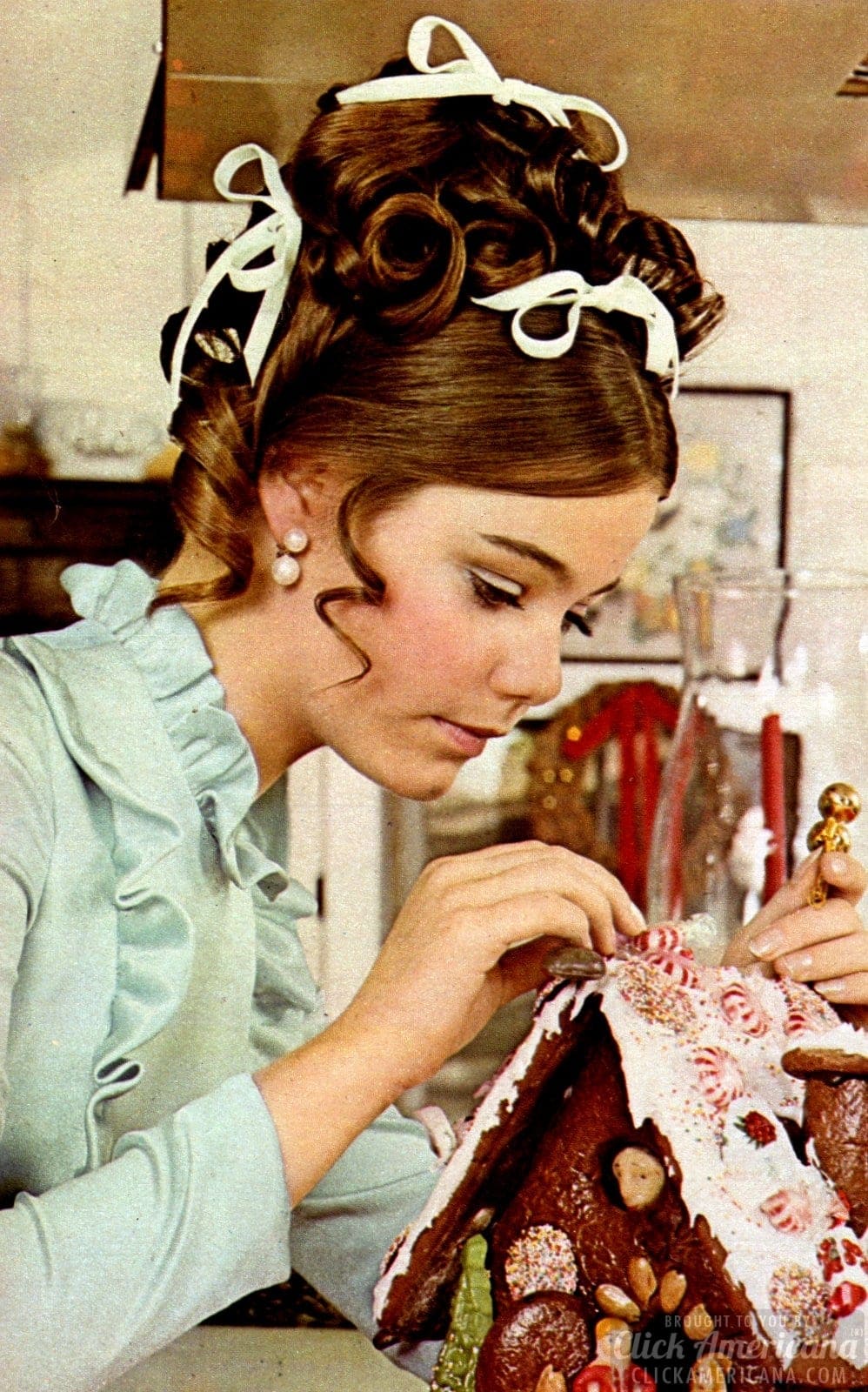 Vintage Brown Updo With Ribbon Bows — Christmas Hairstyles